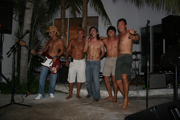 Photo 1